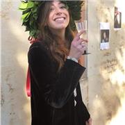 Laureata in Lingue, Culture e Comunicazione con 110 e Lode; disponibile per lezioni di Inglese a bambini, ragazzi e adulti